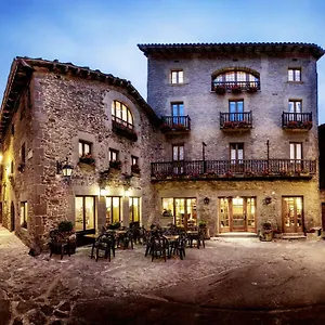 Estrella 2*, Rupit España