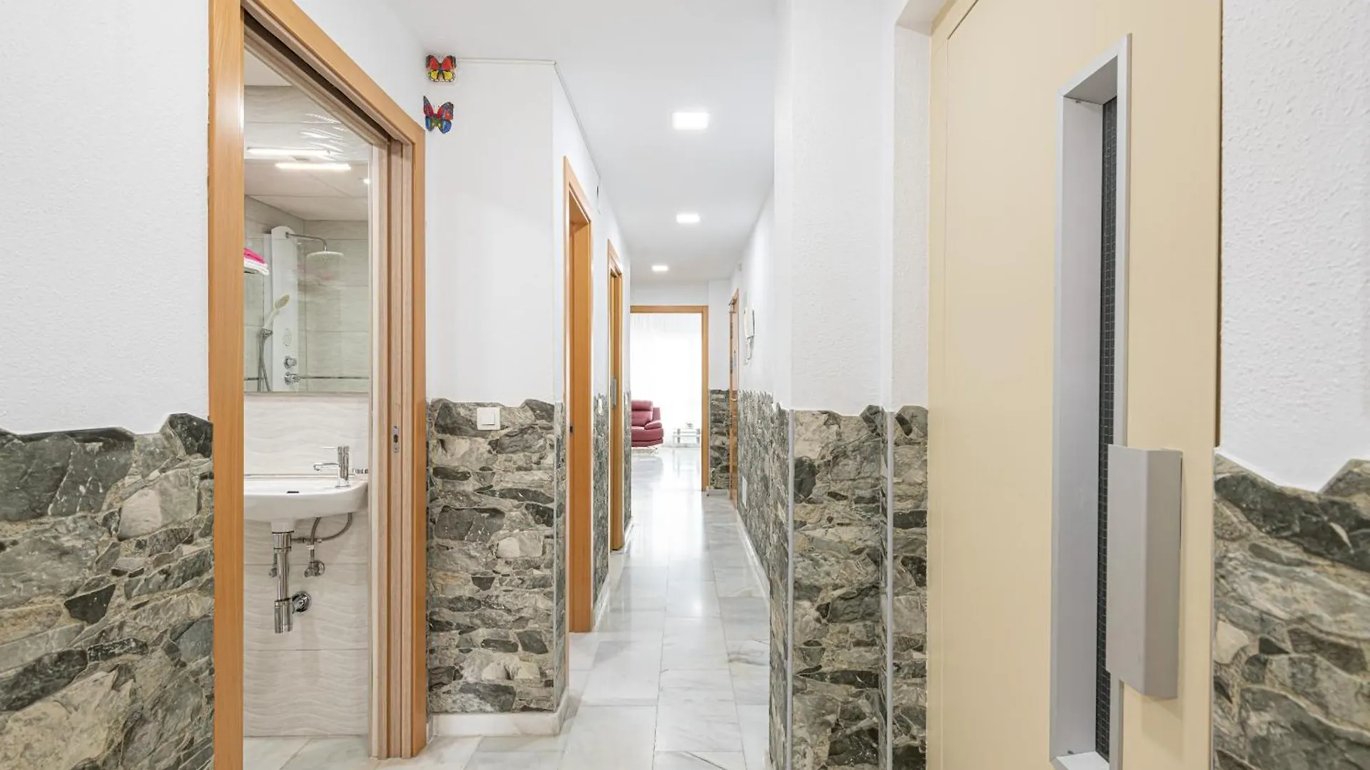 Aparthotel Luxury Home Poseidon Malaga