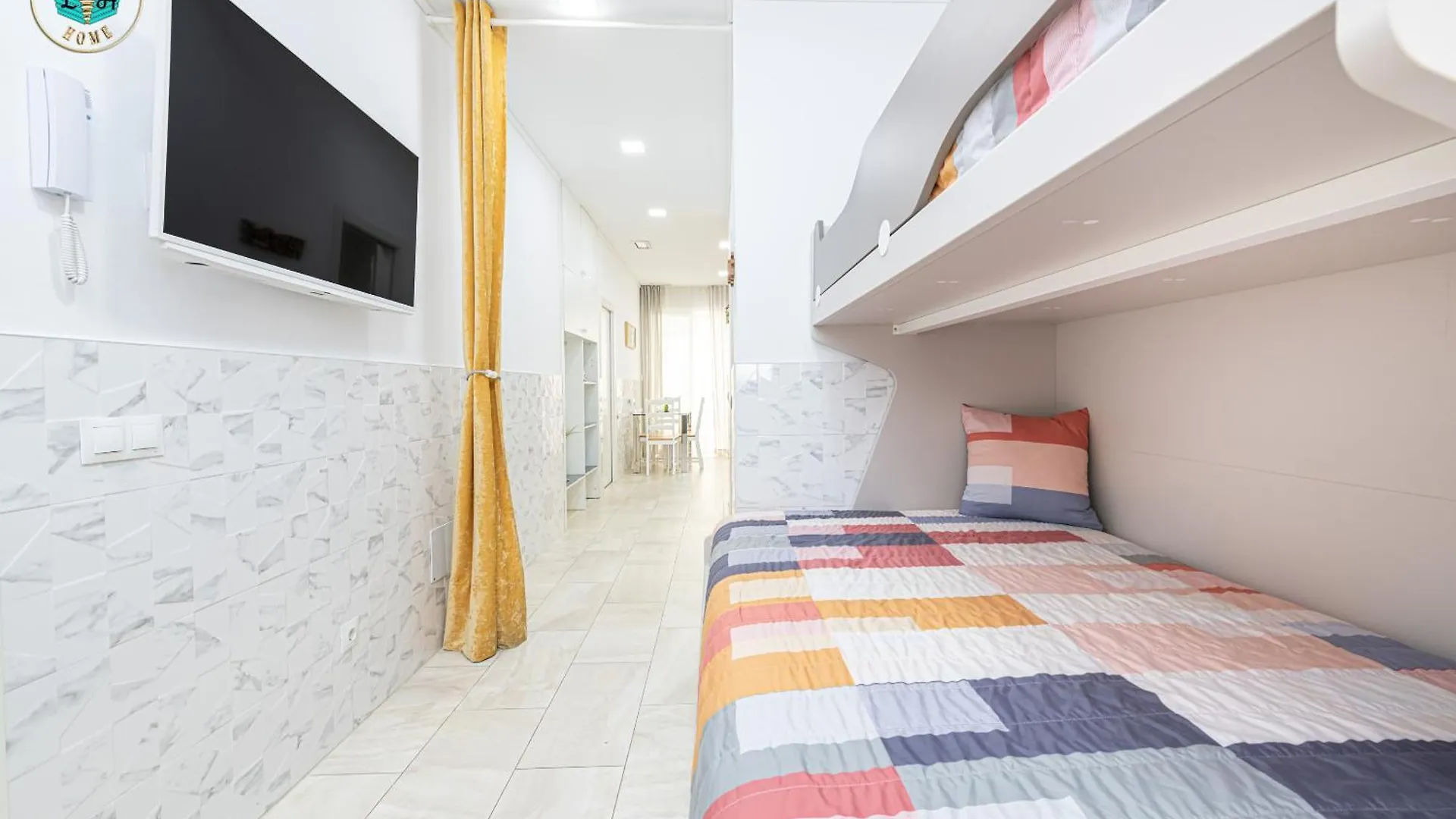 Luxury Home Poseidon Malaga Hotel apartamentowy